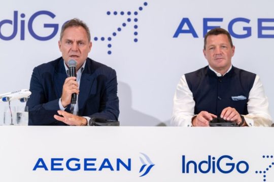 Mr Vassilakis, Chairman of AEGEAN, Pieter Elbers, CEO of IndiGo (L-R)_photo 1
